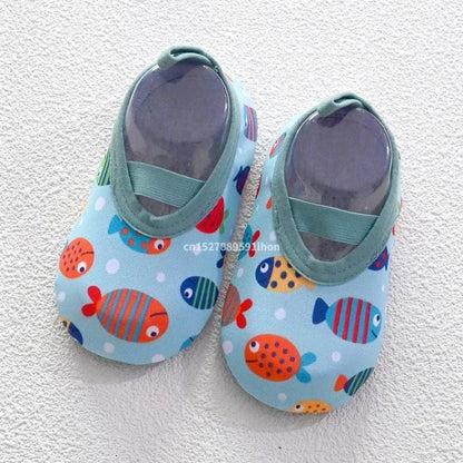 Zapatillas acuáticas para niños: Zapatillas deportivas de playa para deportes acuáticos. Calzado para natación y actividades tanto en interiores como al aire libre. Zapatillas descalzas para niños y niñas.